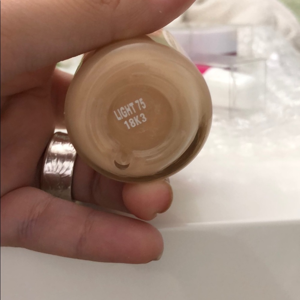 No Filter Foundation - Picture 4 of 6